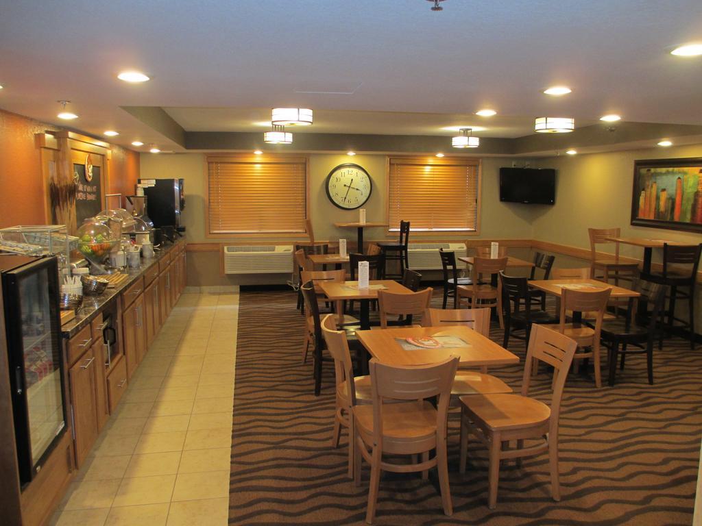 Americinn By Wyndham Algona Esterno foto