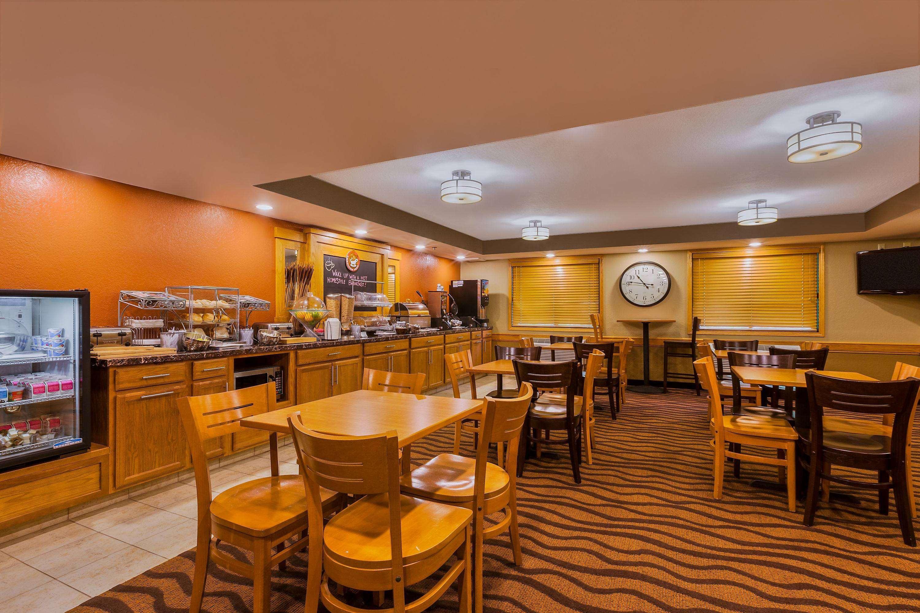 Americinn By Wyndham Algona Esterno foto